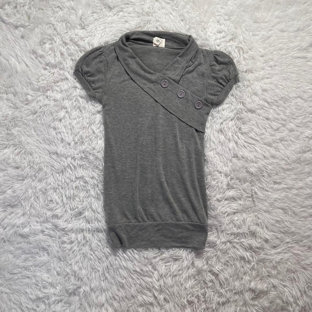 y2k gray button detail puff sleeve top medium